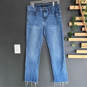 Banana Republic Premium Denim Girlfriend Jeans — Size 30 — Raw Hem Cropped